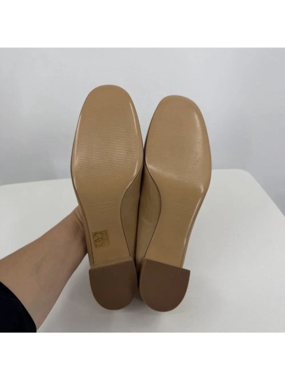 Everlane Italian Leather Day Heel Light Taupe 10 Women's Elastic Back Comfort